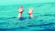  لحظه ترسناک نجات یک مسافر از غرق شدن!+ فیلم