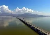 دریاچه ارومیه جان تازه گرفت / رها سازی آب و عبور از خشکی