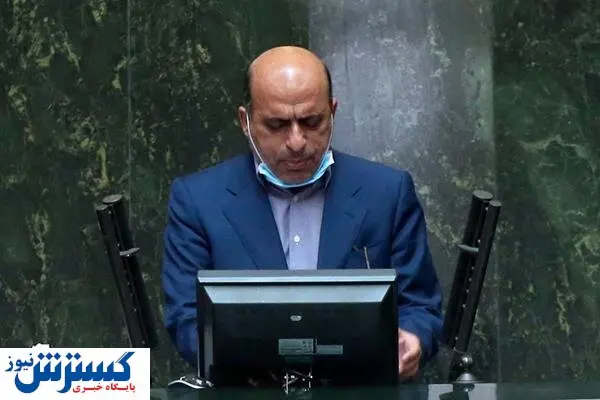 تا مرغ از قفس نپریده، روحانی را محاکمه کنید
