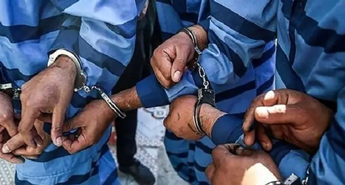 بازداشت زورگیران با قمه نیم متری