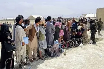 چه کسانی پشت تبلیغ اقامت بی‌قید و شرط افغان‌ها هستند؟