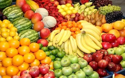 قیمت روز میوه و تره بار در میادین شهرداری (۱۴۰۰/۰۲/۲۶) + جدول