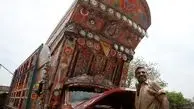 یک هنر عجیب در پاکستان!/ نقاشی روی کامیون