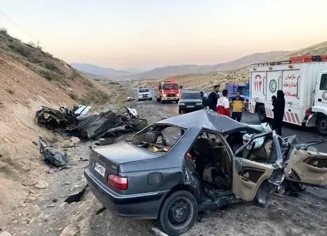 در پر ریزش کوه؛ جاده چالوس  بسته شد