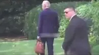 رفتار عجیب بایدن هنگام ورود به کاخ سفید!