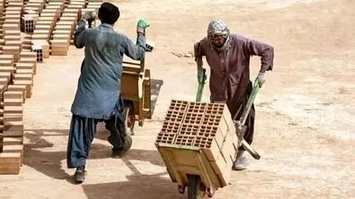تبعات اقتصادی اخراج افغانستانی‌ها برای ایران | آماده بحران باشیم ؟
