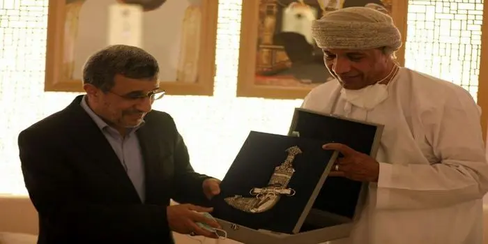 هدیه لاکچری عمانی ها به احمدی نژاد در دبی + عکس