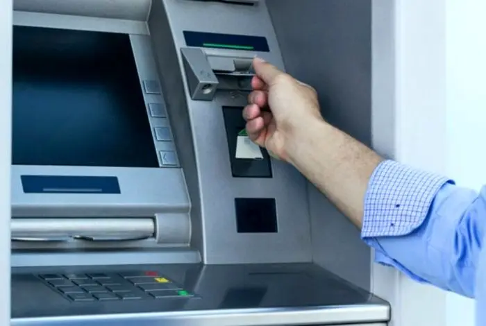  در چه صورت تغییر رمز کارت بانکی هزینه دارد؟