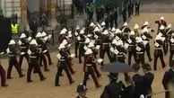 رژه گارد سلطنتی در مراسم تاجگذاری چارلز سوم + فیلم