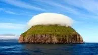 جزیره شگفت انگیزی که تاجی از ابر دارد + تصاویر