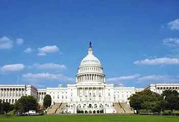 ساختمان کنگره آمریکا تحت تدابیر امنیتی شدید قرار گرفت