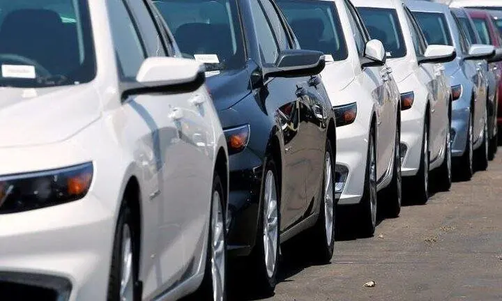 قیمت روز خودروهای اقتصادی در بازار | ساینا، کوییک و سهند چقدر قیمت خوردند؟ + جدول
