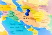 گاو پرستان زیر پای ایران را خالی کردند