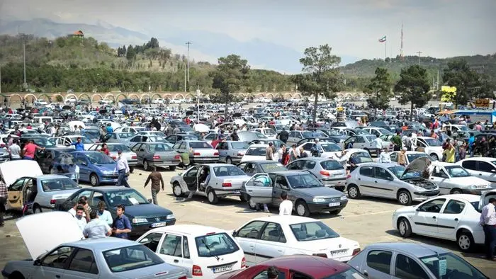 بازار خودرو گرفتار در پاردوکسی عحیب