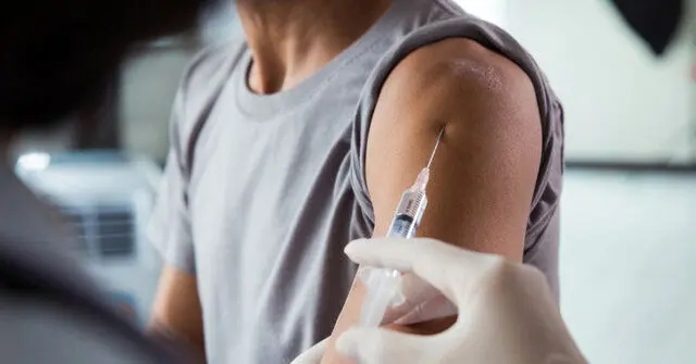 تزریق واکسن مدرنا منجر به بروز تورم شد!
