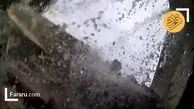 فیلم پربازدید از نجات معجزه‌آسای موتورسوار از زیر کامیون