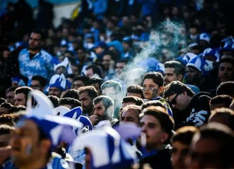 فرمانده آسیا به استقلال پیوست