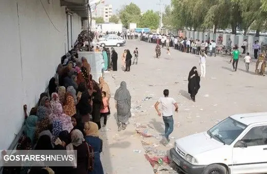 فاجعه در بازار مرغ تمامی ندارد/ صف های ۳ ساعته برای خرید مرغ! 