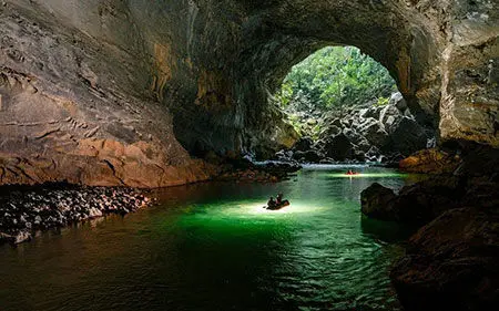 این غار اسرار آمیز و جادویی است + عکس