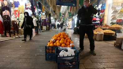 اجاره ۲ میلیاردی برای یک متر پیاده‌رو | تهران در تسخیر بازار سیاه دستفروشی!  