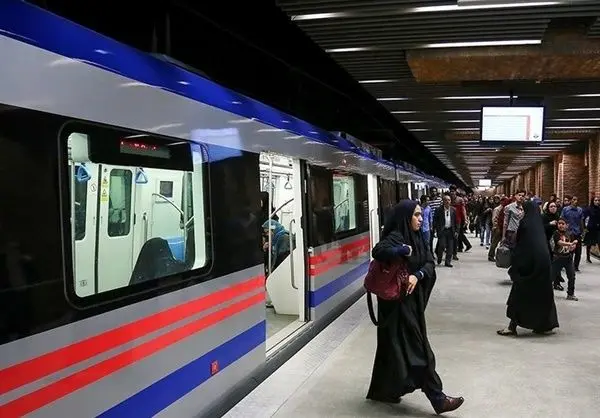 هشدار؛ مترو کانون کرونا در تهران شده است