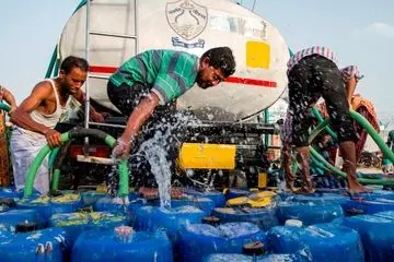 فروش آب در ایران به‌صورت رسمی تایید شد؛ بحران ادامه دارد