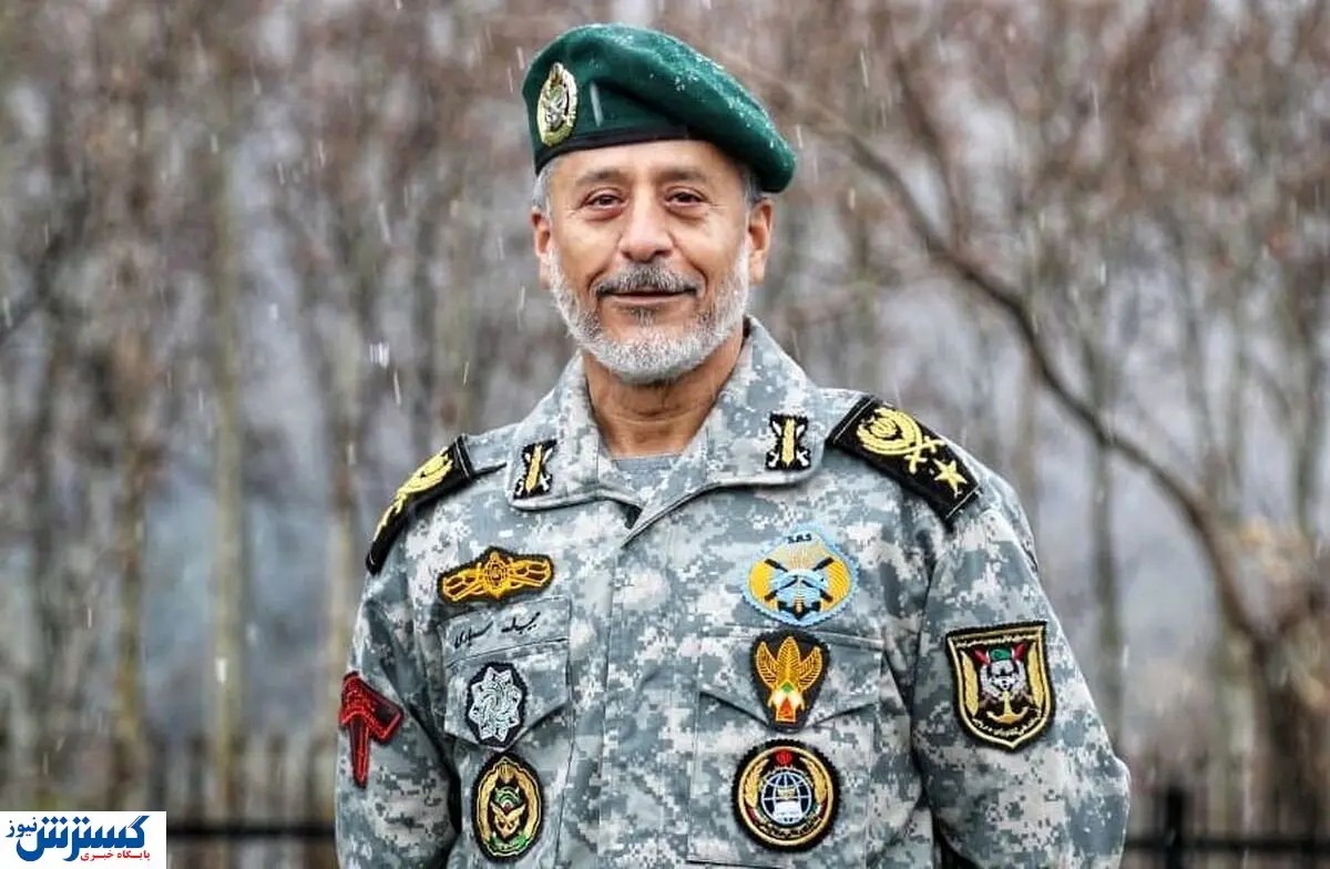 با حکم رهبر انقلاب حبیب الله سیاری سرپرست ستادکل نیروهای مسلح شد