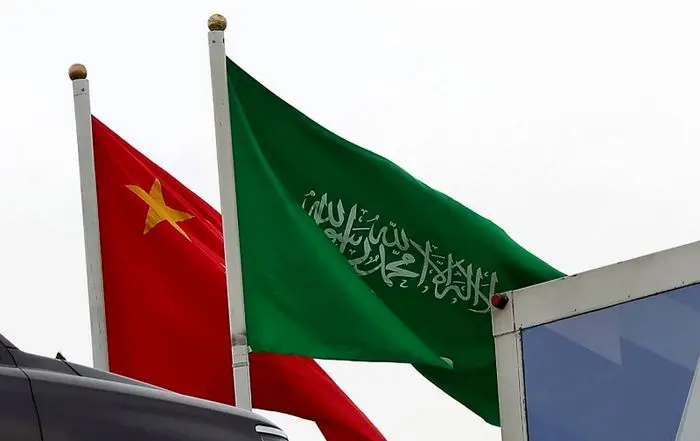 واکنش عضو اتاق بازرگانی به قرارداد چین و عربستان/ دولت باید پاسخگوی باشد