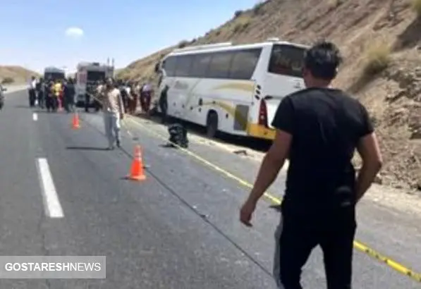تصادف وحشتناک اتوبوس با کامیون در جاده اندیمشک