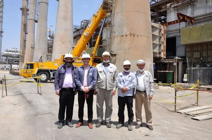 نصب تجهیزات جدید در پالایش نفت اصفهان