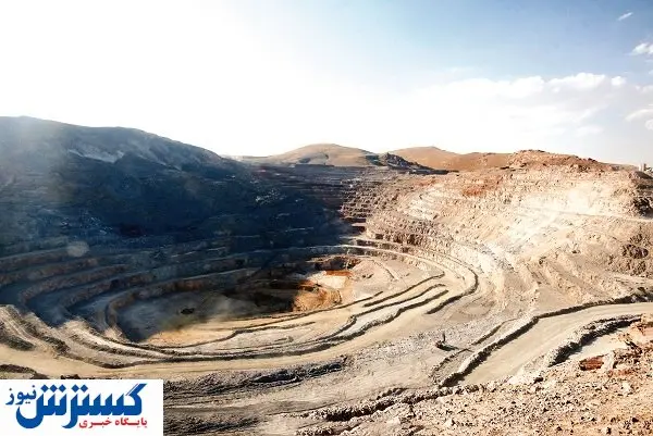 کار با شعار درست نمیشود