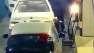 لحظه سرقت عجیب خودرو در پمپ بنزین + فیلم