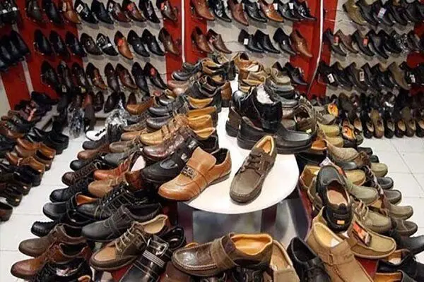 افزایش نجومی قیمت کفش در بازار شهریور ماه