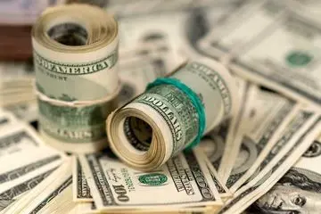 پیش بینی قیمت دلار برای فردا دوشنبه ۵ آبان ماه اعلام شد	