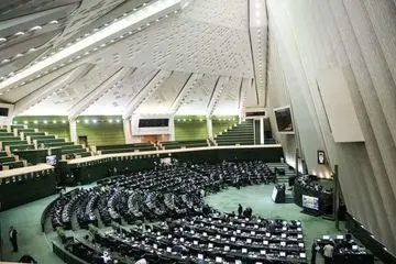 سامانه موشکی قوی و یارانه ۱۰ قلم کالا؛ نسخه نماینده مجلس برای مهار دشمن
