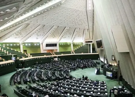 پیشنهاد ۱۰ میلیارد دلاری متحد آمریکا به ایران