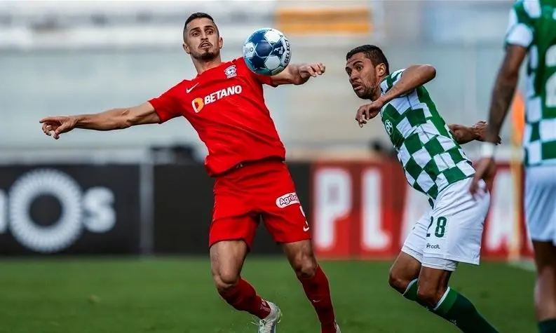 چشمک ستاره گلزن برای پیوستن به پرسپولیس