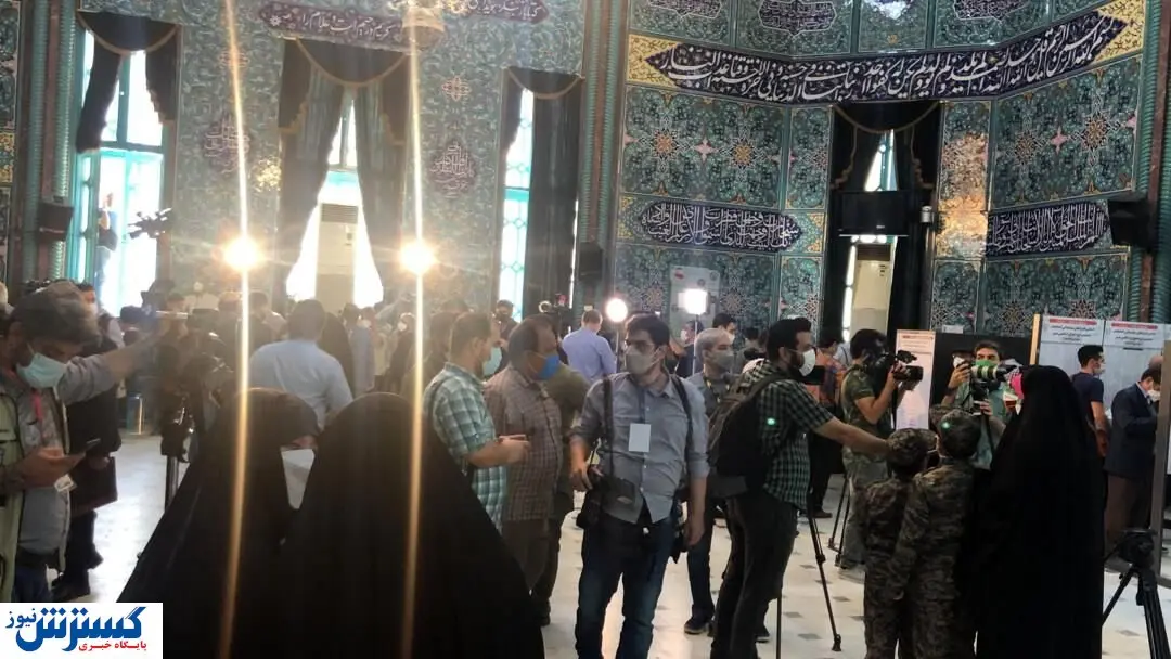 حضور گسترده رسانه های داخلی و خارجی در حسینیه ارشاد