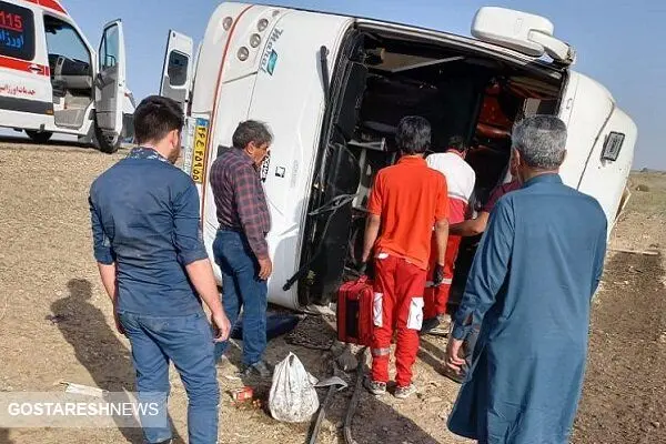 حادثه واژگونی تصادف در محور ایرانشهر + عکس