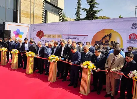 بیست‌ و پنجمین نمایشگاه بین‌المللی رنگ و رزین افتتاح شد