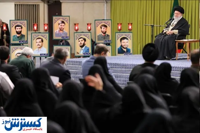 رهبر انقلاب: «تکبیر گفتن روی پشتبام» ابتکار تهرانیها بود