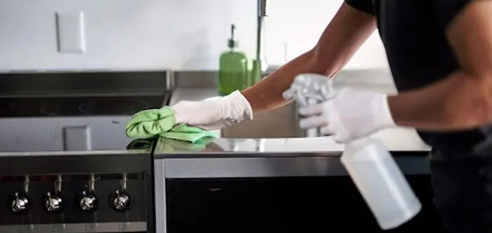 ۷ روش برای پاک کردن چربی از روی لوازم آشپزخانه