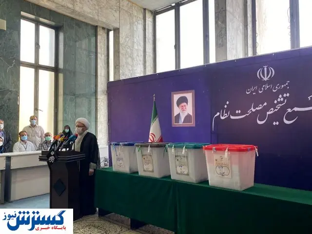 آملی لاریجانی: راه حل مشکلات قهر کردن با صندوق رأی نیست