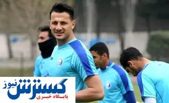 فرهاد مجیدی خیلی شبیه علی دایی است