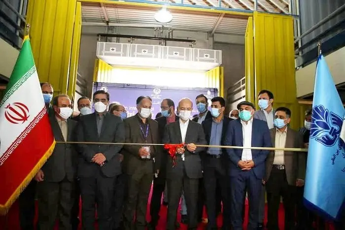 وزیر نیرو نمایشگاه صنعت برق را افتتاح کرد