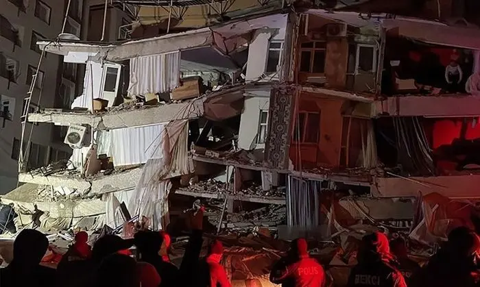 آمار وحشتناک کشته ها در زلزله مهیب ترکیه + فیلم و تصاویر