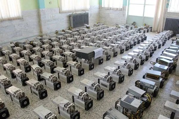 کشف یک هزار و ۵۳ دستگاه ماینر در شیراز