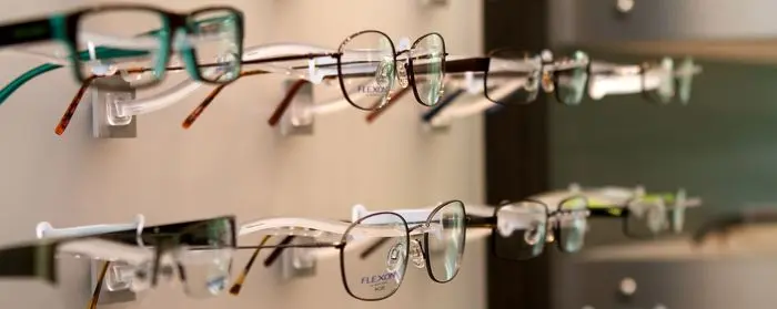 عینک فروشی چقدر سرمایه لازم دارد؟