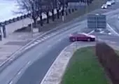  سقوط وحشتناک راننده هنگام پرش از ساختمان+ فیلم
