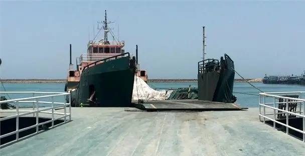 راه‌اندازی نخستین خط صادراتی از بندر سیریک به عمان